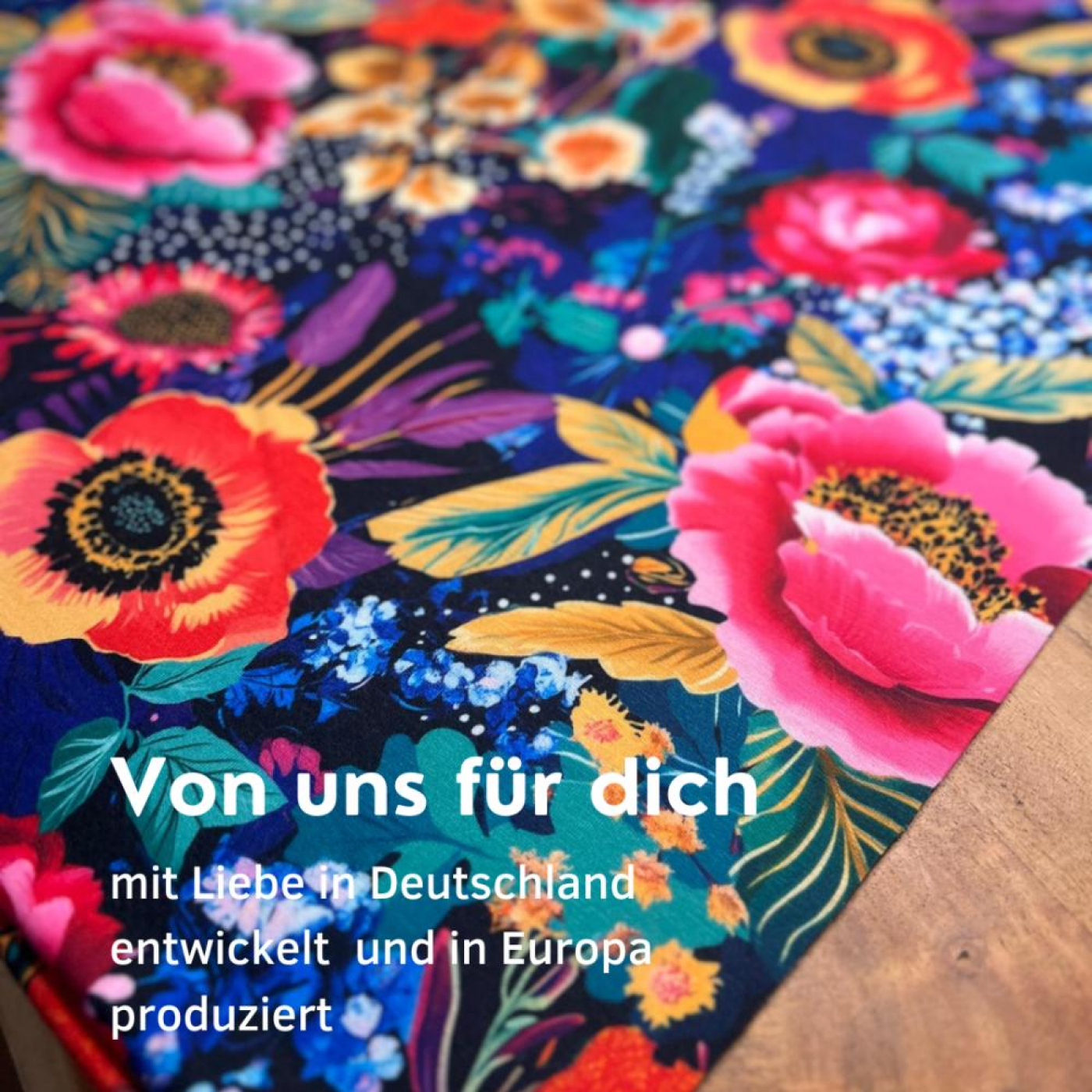 Stoff der Woche: Blommer  - Eigenproduktion von Graustufen-Stoffe